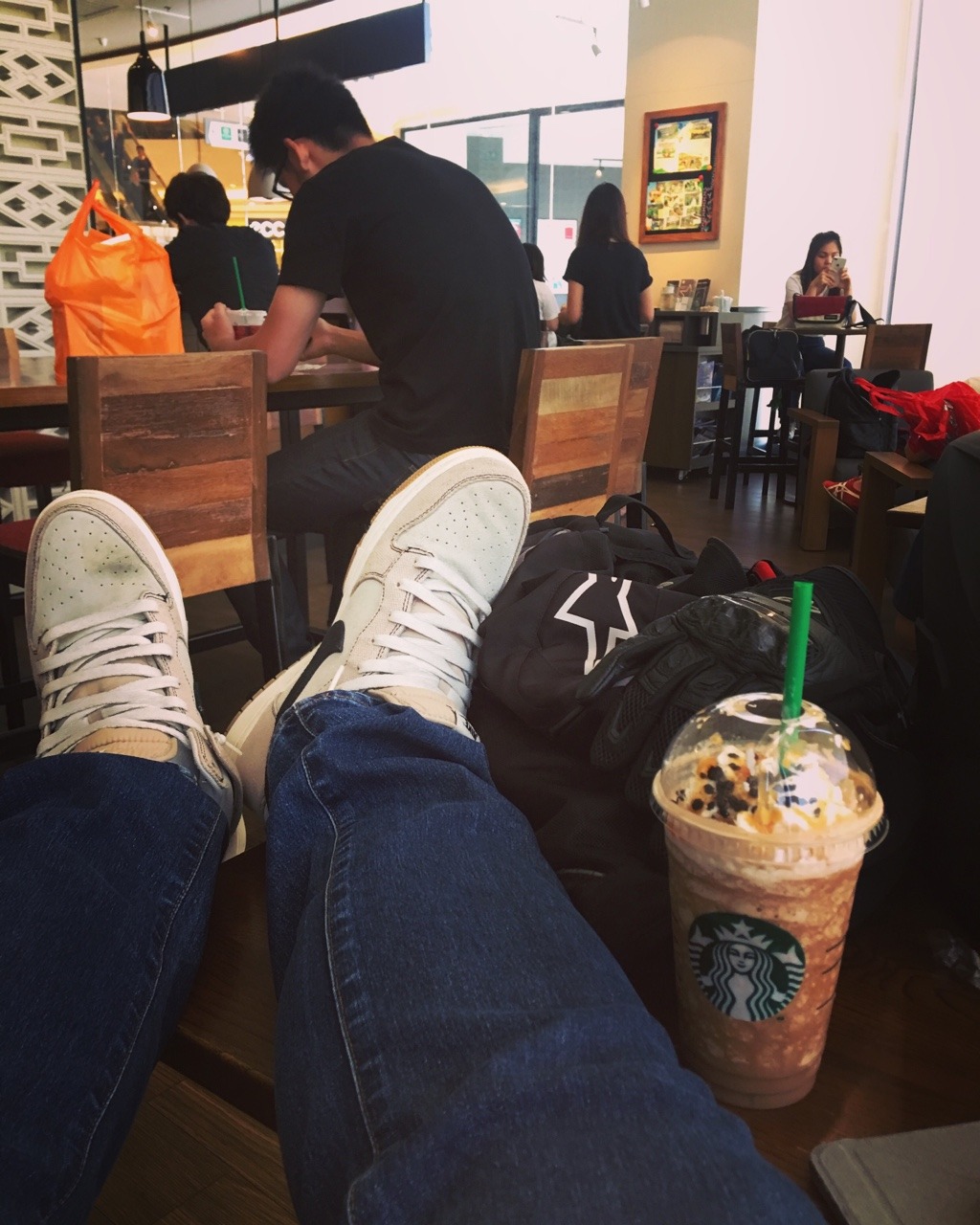Sit at Starbucks with the master style